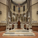 Mostra d'altare maggiore con Cherubini adoranti e sfingi