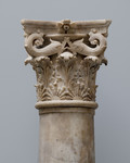 Colonna con delfini 1