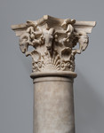 Colonna con teste di ariete e perle 1