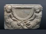 Urna cineraria con putti