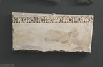 Frammento cornice architettonica dalla facciata arnolfiana del duomo con scorniciatura a foglie d'acanto