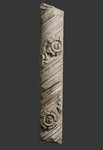 Frammento cornice architettonica dalla facciata arnolfiana del duomo a semicolonna a tortiglione con modanature e lacerti di quattro rosoni
