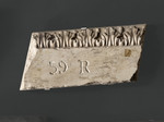 Frammento cornice architettonica dalla facciata arnolfiana con foglie d'acanto e iscrizione