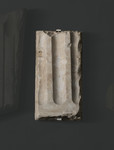 Frammento cornice architettonica dalla facciata arnolfiana del duomo con doppia scanalatura