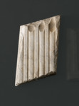Frammento cornice architettonica dalla facciata arnolfiana del duomo con tre scanalature