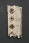 Frammento cornice architettonica dalla facciata arnolfiana del duomo con decorazione musiva cosmatesca