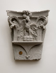 Peduccio corinzio con stemma dell'Arte di Calimala G