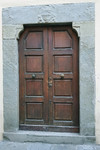 Mostra di portale in pietra