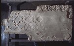 Decorazione plastica frammentaria con incavi geometrici dalla facciata arnolfiana