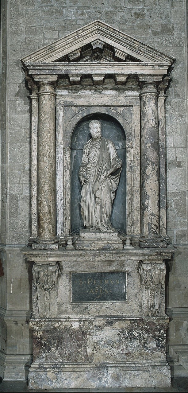 Edicola marmorea dell'Ammannati per il San Pietro