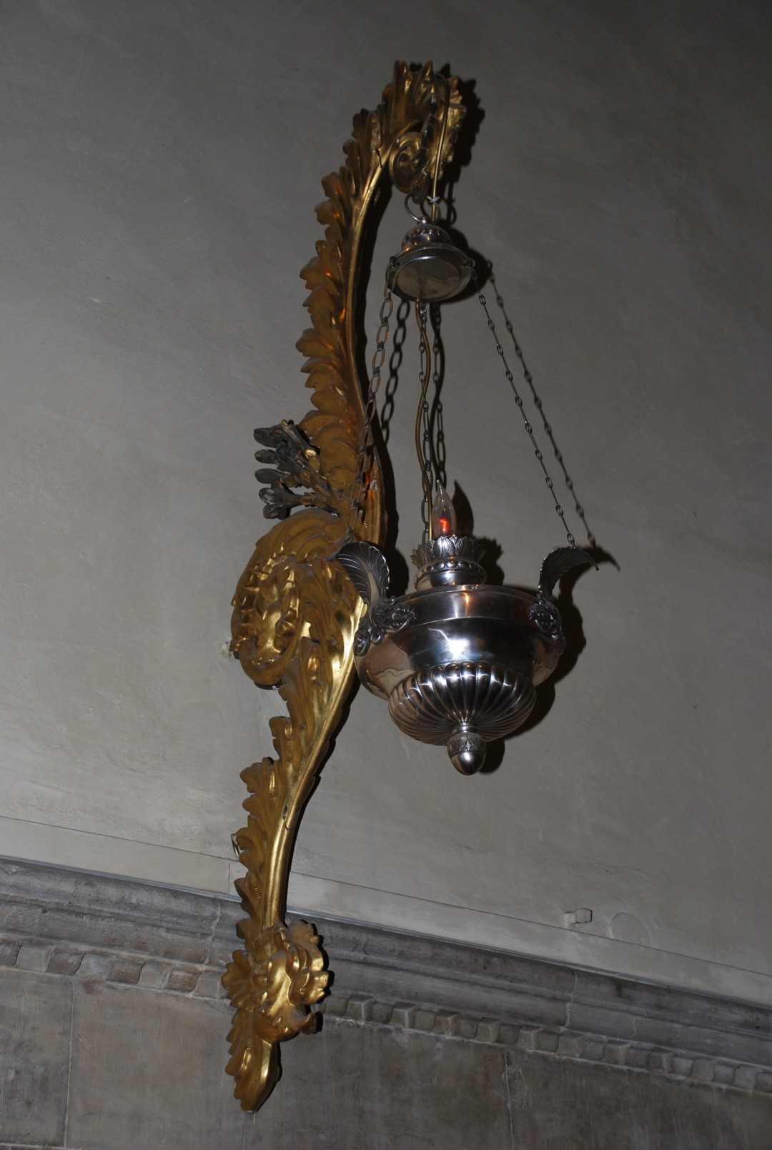 Lampade pensili della Cappella della SS. Concezione