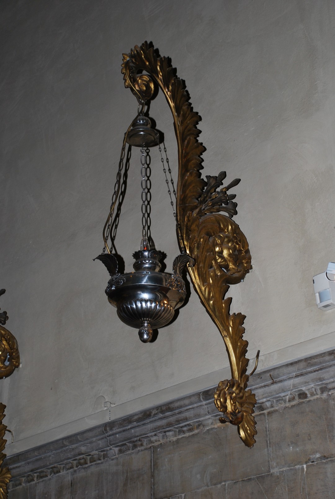 Lampade pensili della Cappella della SS. Concezione