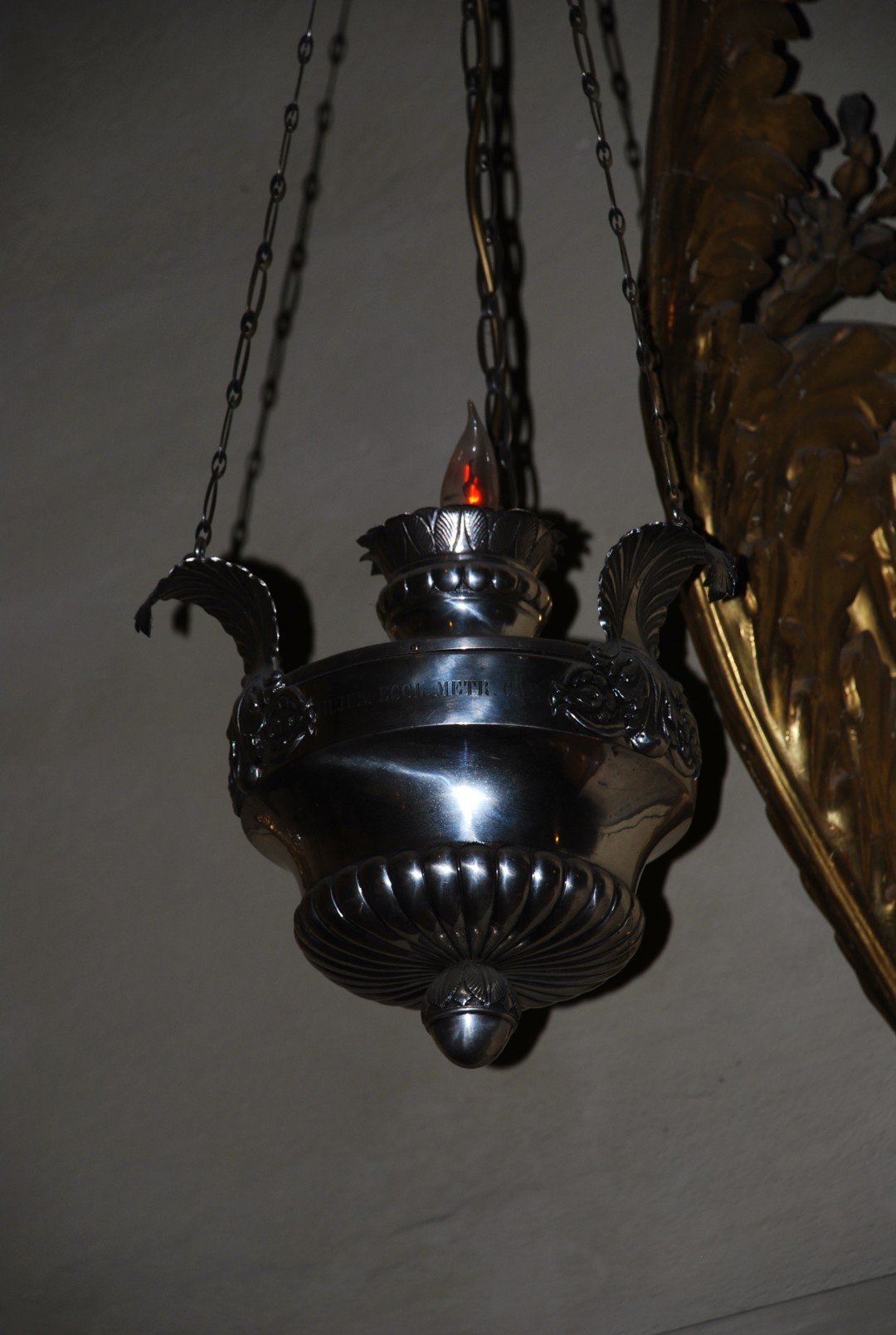 Lampada donazione Tronci 